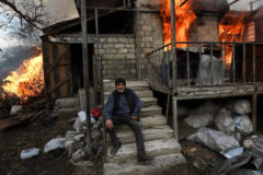Karabakh Armenians burning their houses